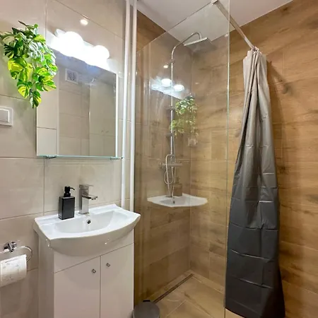 Stary Aleja Rzeczypospolitej 7 Apartment